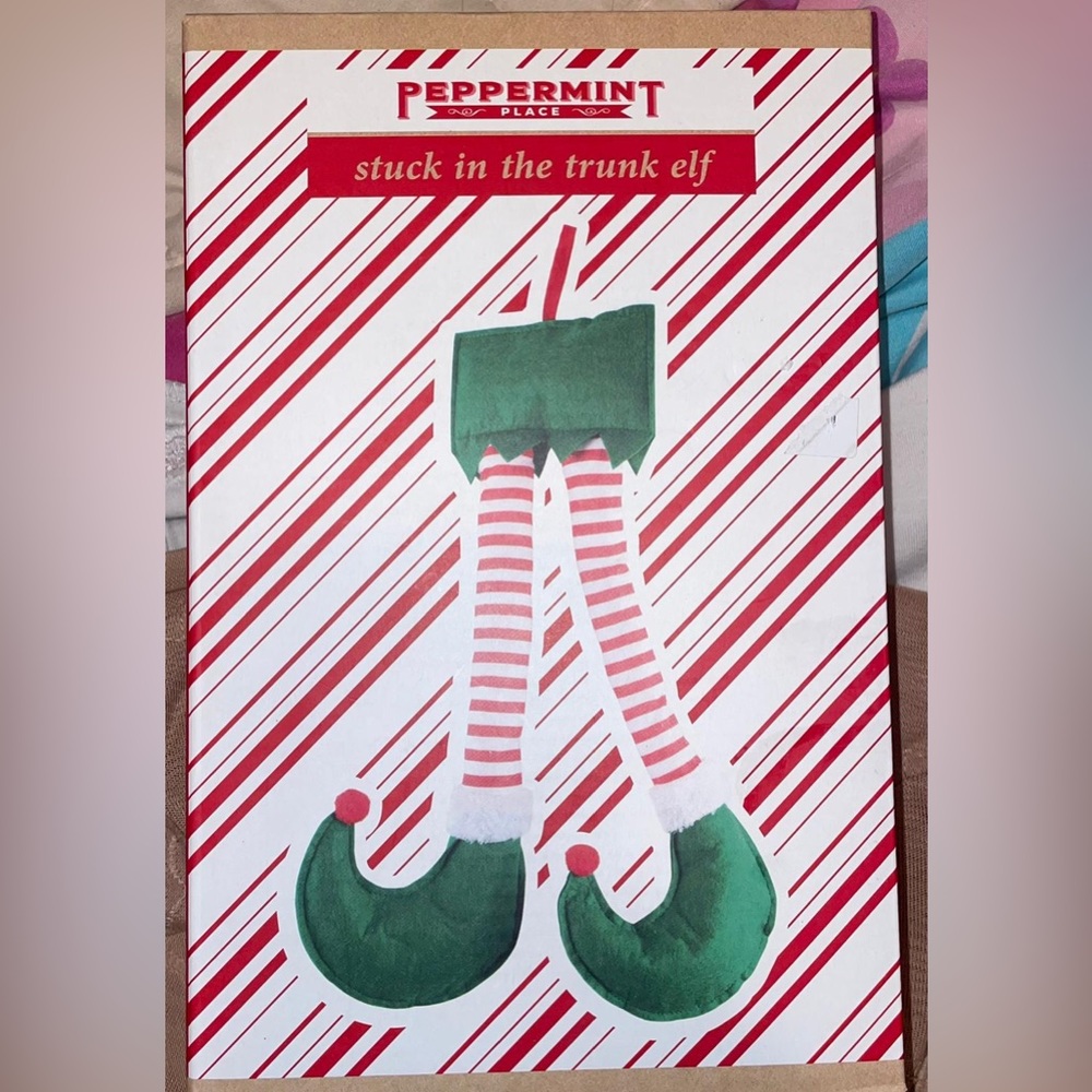 STUCK IN THE TRUCK ELF CHRISTMAS DECOR CAR